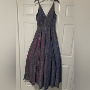 Windsor Silver formal gown, size 5